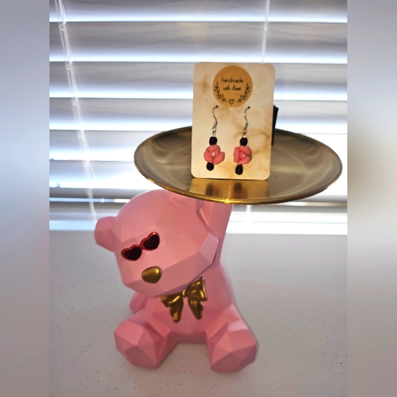 Rose Earrings 🌹✨️ - Picture 2 of 3